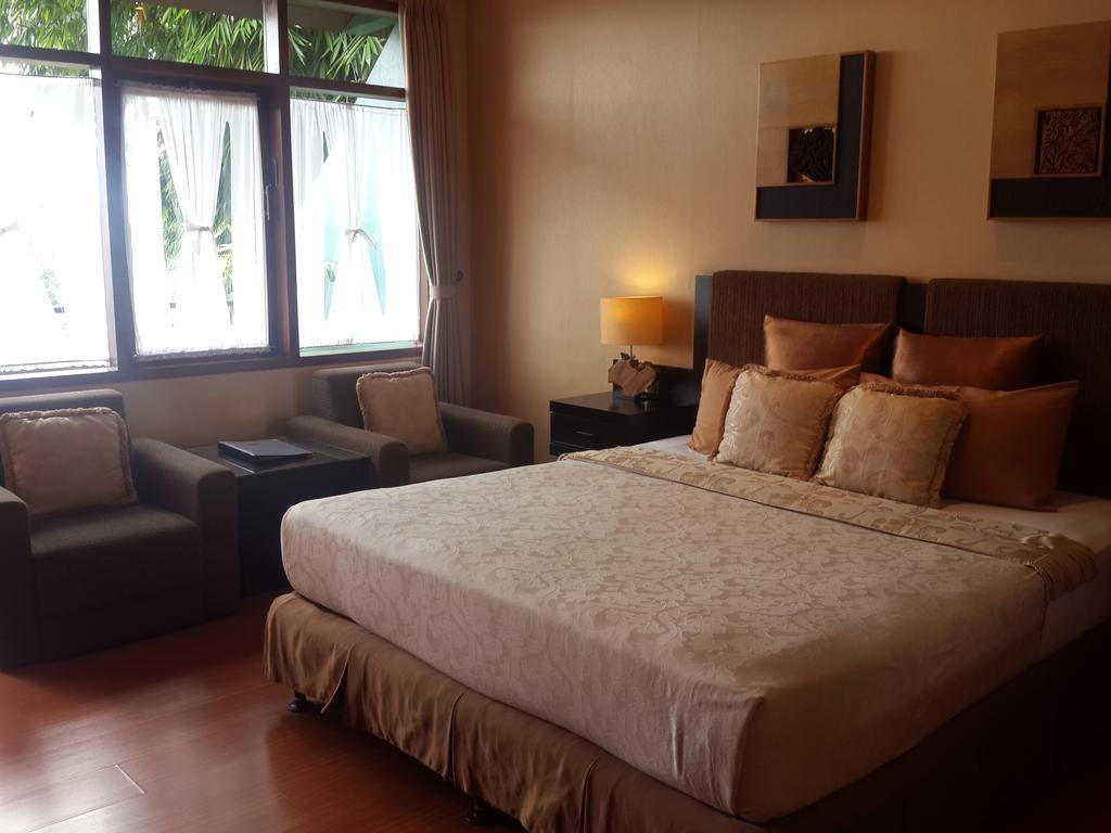 The Valley Resort Hotel Cimenyan Ngoại thất bức ảnh