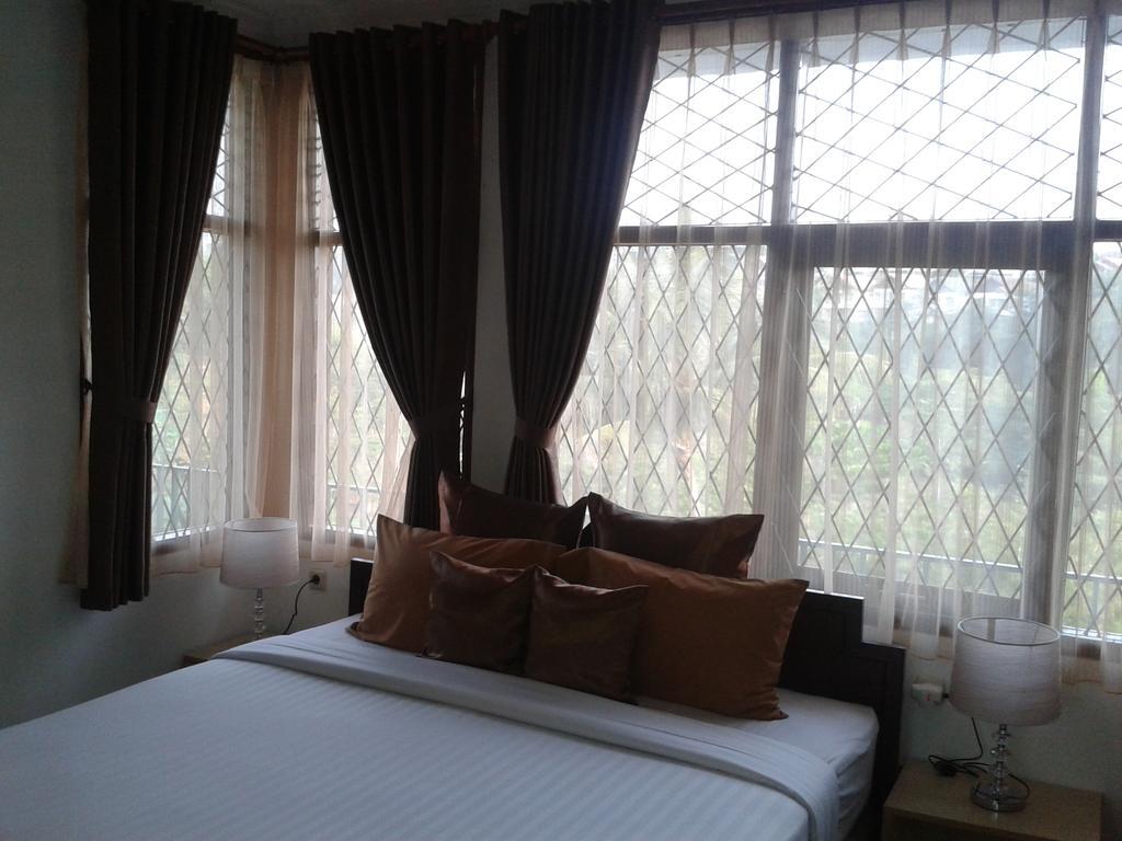 The Valley Resort Hotel Cimenyan Ngoại thất bức ảnh