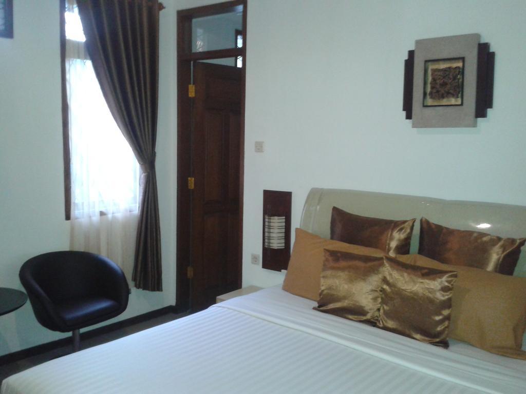 The Valley Resort Hotel Cimenyan Ngoại thất bức ảnh