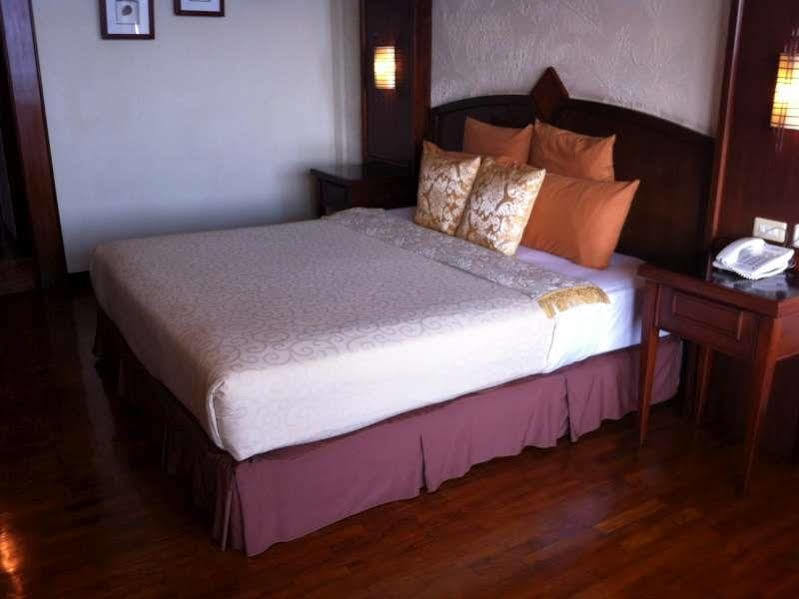 The Valley Resort Hotel Cimenyan Ngoại thất bức ảnh